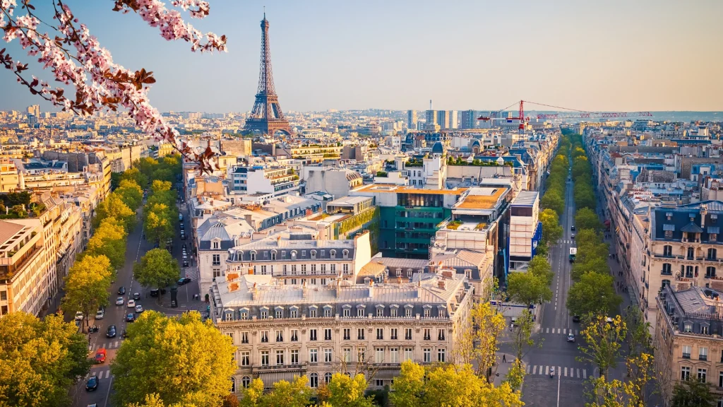 Tour organizzato a Parigi e Castelli della Loira - Ovet