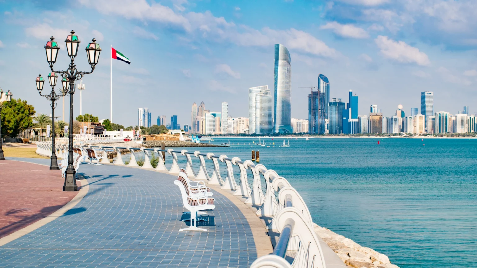 emirati arabi abu dhabi corniche panorama