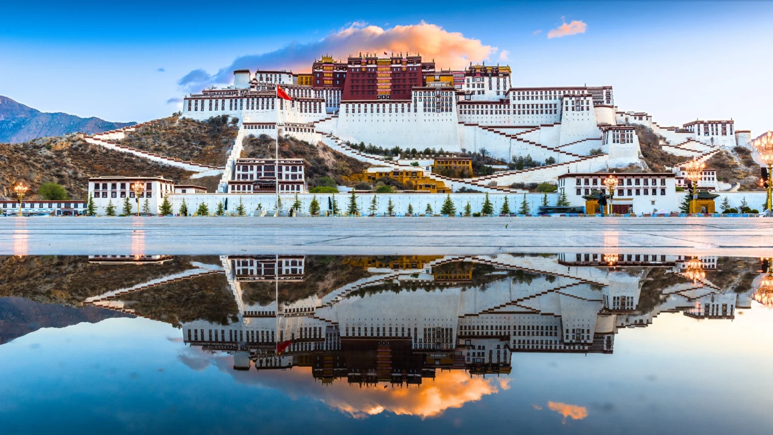 tibet lhasa potala panorama